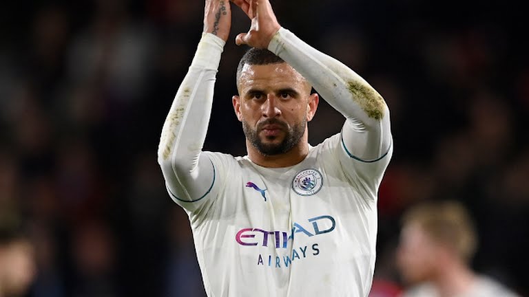 Nửa xanh thành Manchester đã đánh mất cơ hội tái lập khoảng cách 6 điểm với The Kop 