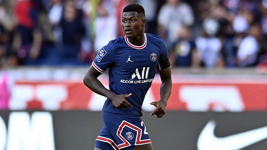 Nuno Mendes trở thành một món vũ khí mới bên hành lang cánh trái của PSG