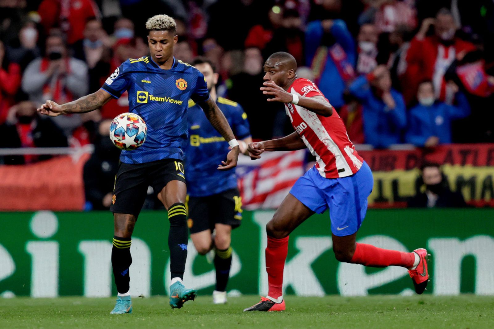 Paul Scholes cho rằng người đàn em cần phải thi đấu đơn giản hơn