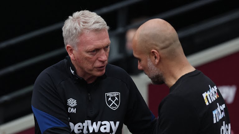 Pep Guardiola đã không thể dành chiến thắng trước David Moyes Pep Guardiola đã không thể dành chiến thắng trước David Moyes