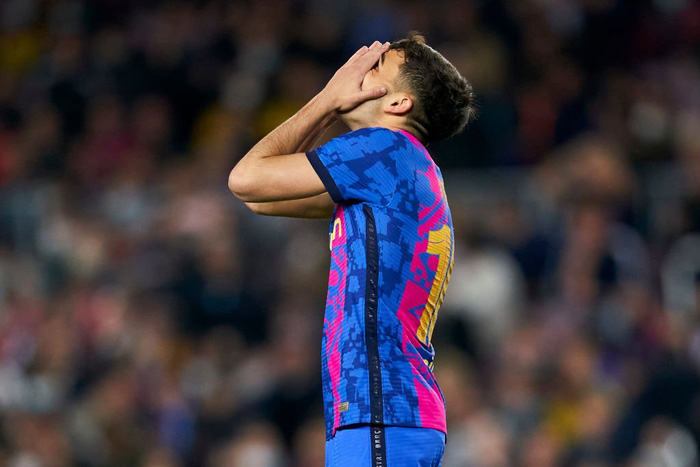 Phung phí cơ hội, Barca chỉ dành được kết quả hòa trước đối thủ Napoli