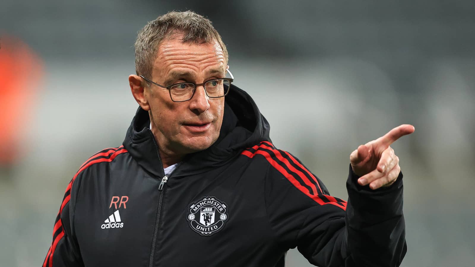 Ralf Rangick tiếp tục lên tiếng về chất lượng đội hình của Man United Ralf Rangick tiếp tục lên tiếng về chất lượng đội hình của Man United