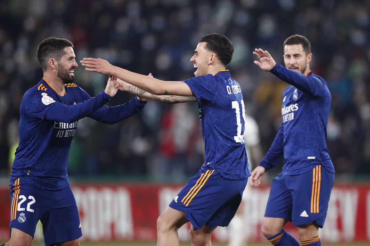 Real Madrid có chiến thắng nhọc nhằn 2-1 trước Elche