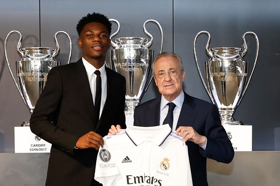 Real Madrid phá két mang về Tchouameni