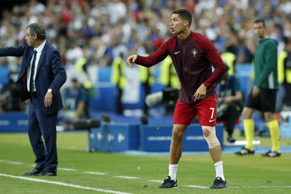 Ronaldo ở chung kết EURO 2016