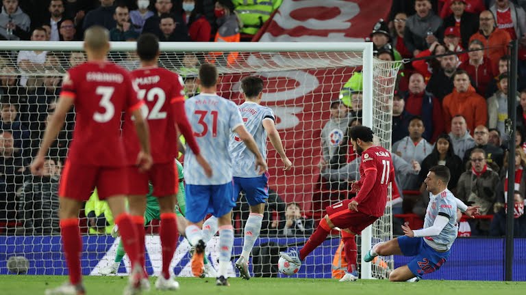 Salah là ngôi sao sáng nhất của trận đấu với một cú đúp cực kỳ ấn tượng