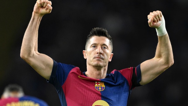 Robert Lewandowski thăng hoa Sát thủ số một châu Âu