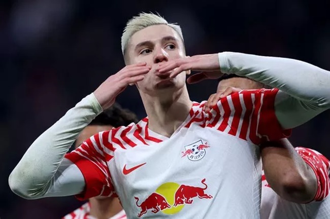 Arsenal Chuyển Hướng Sang Benjamin Sesko Nếu Không Thể Mua Alexander Isak