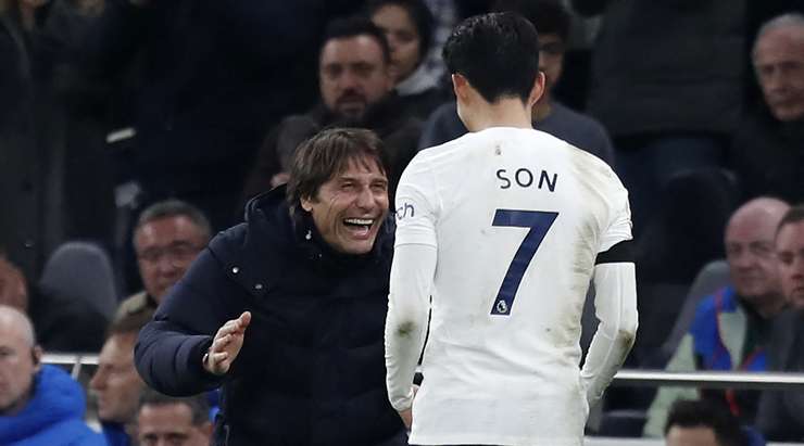 Son Heung Min có cú đúp ấn tượng trong chiến thắng 3-1 của Gà Trống Son Heung Min có cú đúp ấn tượng trong chiến thắng 3-1 của Gà Trống