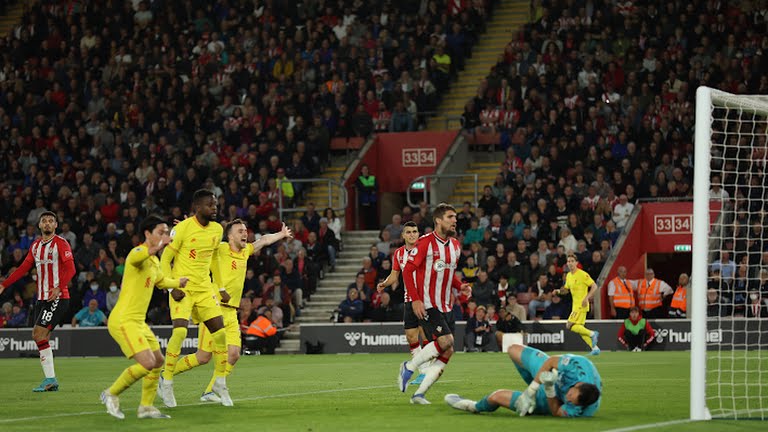 Trung vệ Matip là người đã ấn định tỷ số trong trận đấu này Trung vệ Matip là người đã ấn định tỷ số trong trận đấu này