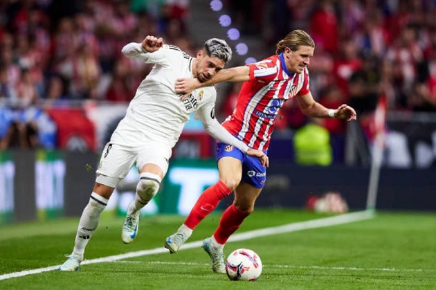 Trận chiến kinh điển của Madrid Atletico giữ vững thế trận, Real bị cản bước