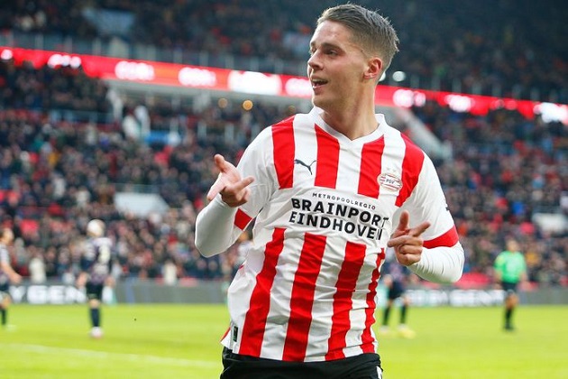 Premier League nóng lên Liverpool, Newcastle và Arsenal tranh giành tiền vệ tài năng Joey Veerman