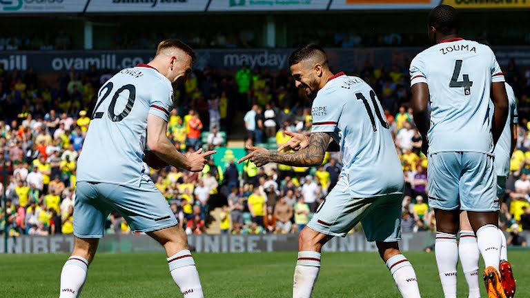 West Ham có chiến thắng đậm 4-0 trước Norwich West Ham có chiến thắng đậm 4-0 trước Norwich