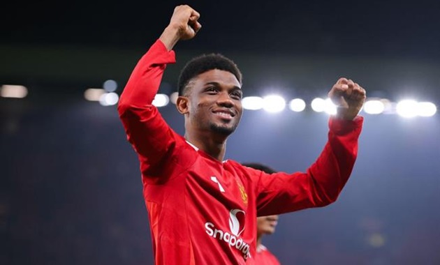 Cú đúp của Amad Diallo đưa Manchester United vượt qua PAOK tại Europa League