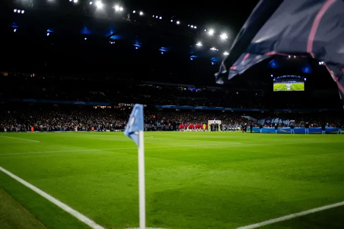 Bi kịch nhuộm màu chiến thắng của MU trước Man City