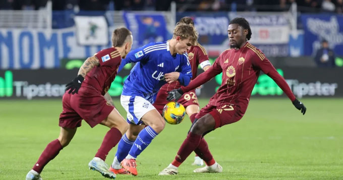 Bất ngờ vỡ òa Roma và AC Milan ôm hận trước các đối thủ yếu thế