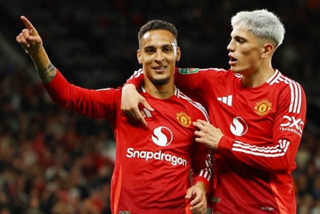 Động thái gây sốc của Manchester United Hoán đổi Antony với Eberechi Eze