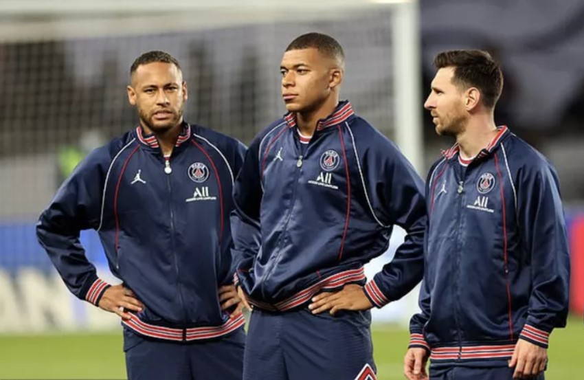 Mbappe tuyển bố rời PSG, cân nhắc chia tay tuyển Pháp
