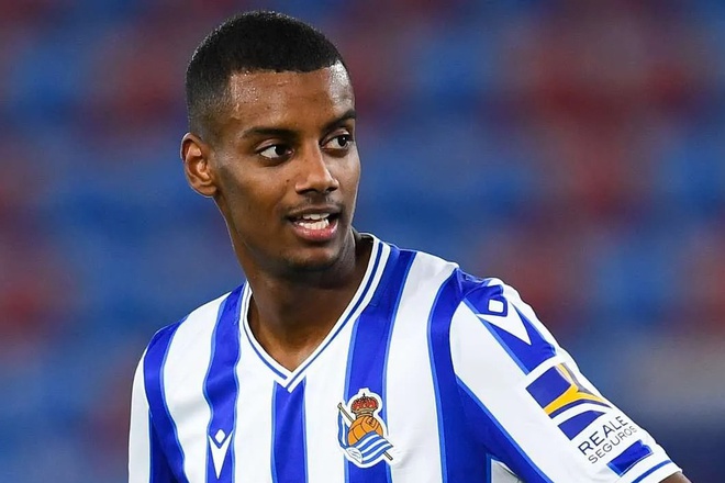 Alexander Isak cập bến Arsenal