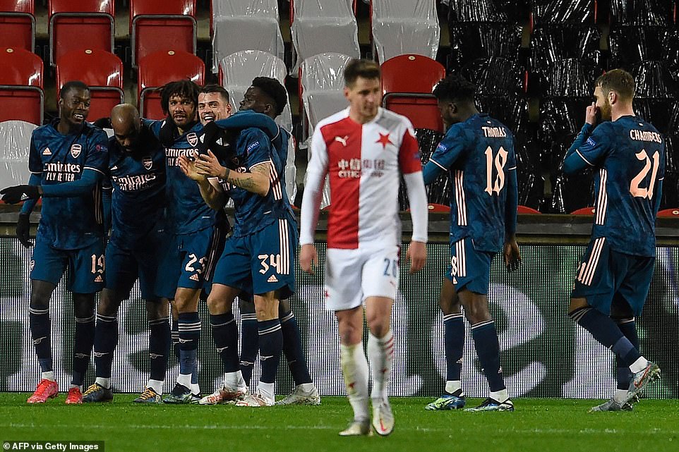 Hủy diệt Slavia Prague trên sân khách, Arsenal chạm cột mốc ấn tượng sau 89 năm
