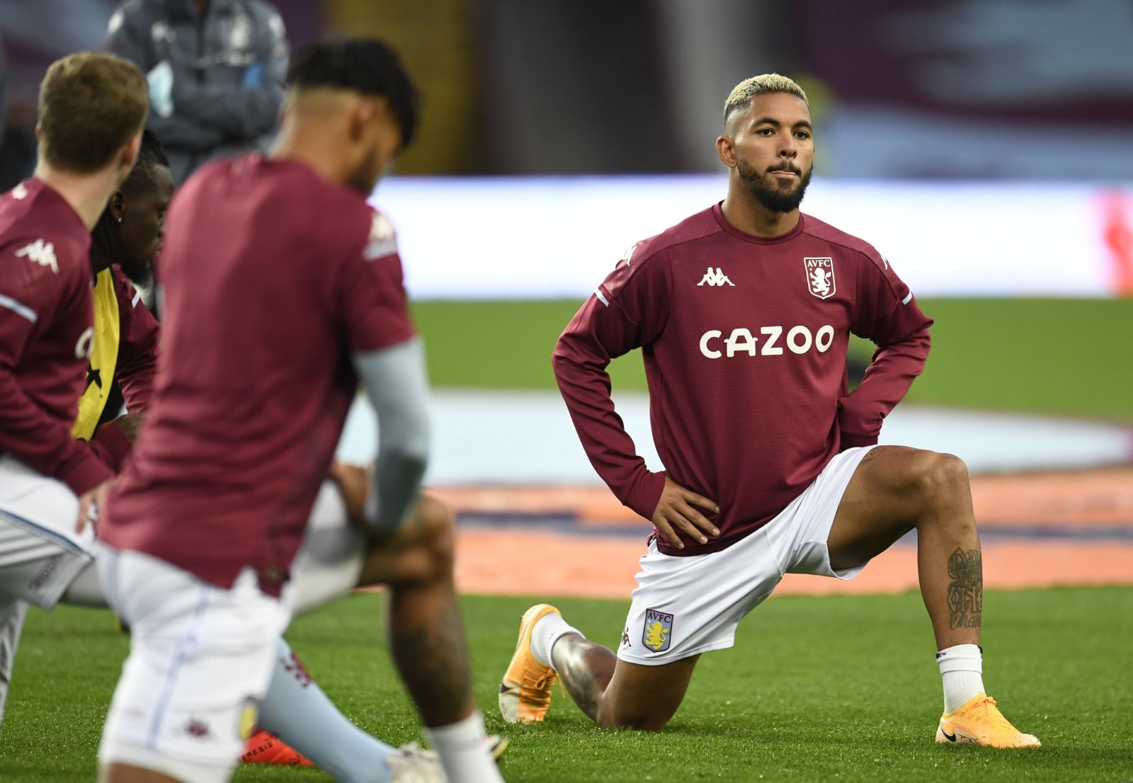 Arsenal theo đuổi Douglas Luiz của Aston Vill