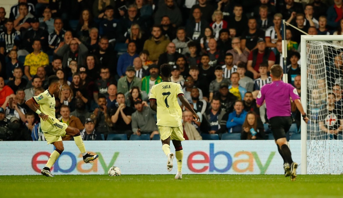 Aubameyang giúp Arsenal lấy lại sự tự tin