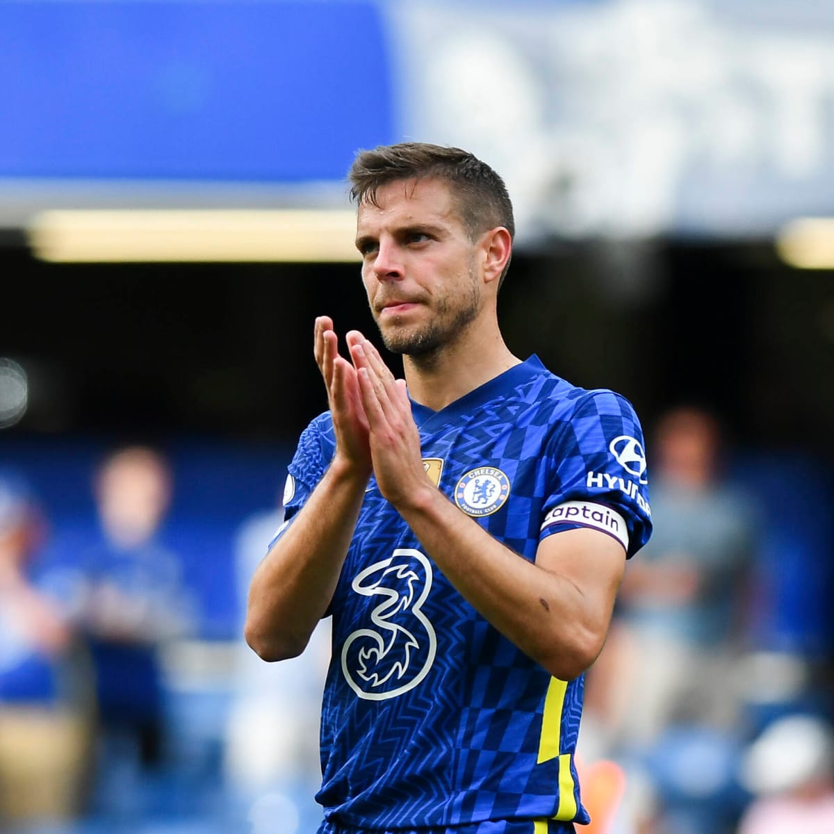 Đội trưởng của Chelsea quyết tâm ở lại vì đội bóng 