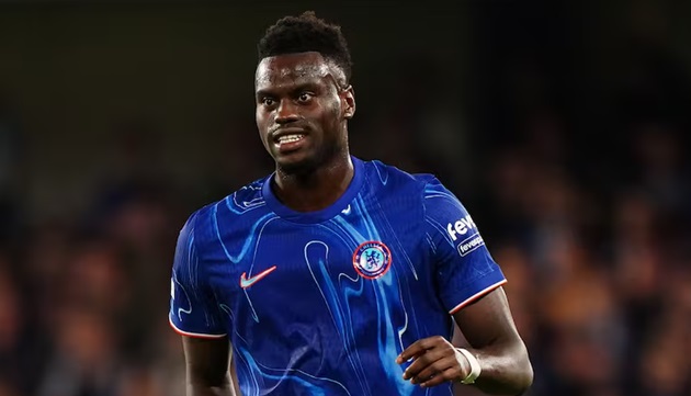 Juventus nhắm mục tiêu Benoit Badiashile để gia cố hàng thủ trong kỳ chuyển nhượng mùa đông