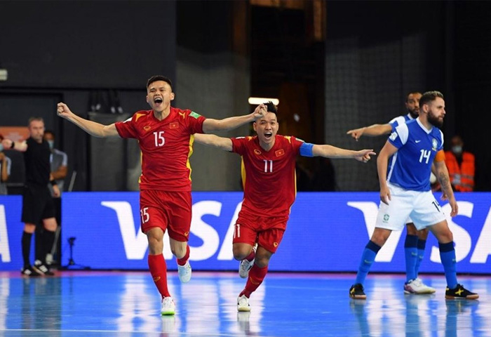 Việt Nam vs Brazil