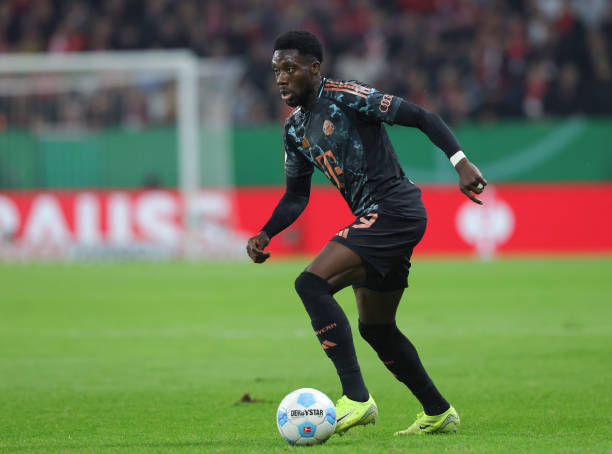 Barcelona Ước Vọng Ký Hợp Đồng Alphonso Davies Tận Dụng Mối Quan Hệ Với Hansi Flick