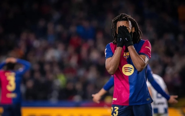 Barcelona Chìm trong Thất vọng và Hoang mang Sau Thất bại Cay Đắng