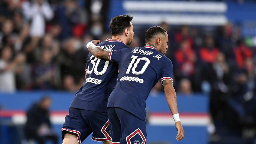 PSG vs Lyon, Messi tỏ thái độ với Pochettino