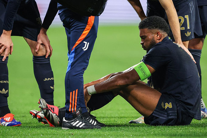 Juventus và Inter Sự sụp đổ của những pháo đài phòng ngự