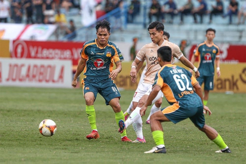 Cuộc Đua Vô Địch V-League Nảy Lửa Với Những Trận Đấu Đinh Cao