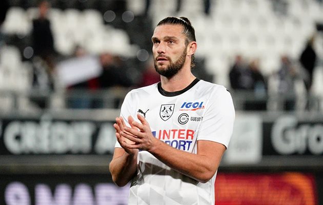 Andy Carroll Từ ngôi sao Premier League đến tiền đạo tại giải hạng Tư Pháp
