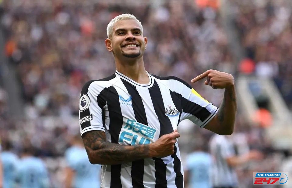 Bruno Guimaraes thể hiện tình yêu trong màu áo Newcastle United