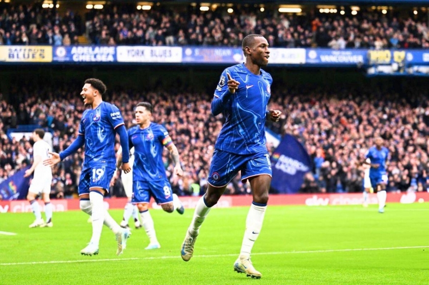 Chelsea dễ dàng đánh bại Aston Villa với tỷ số 3-0