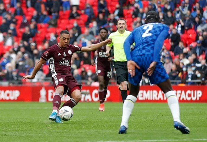 Tielemans là người mở tỉ số cho Leicester City