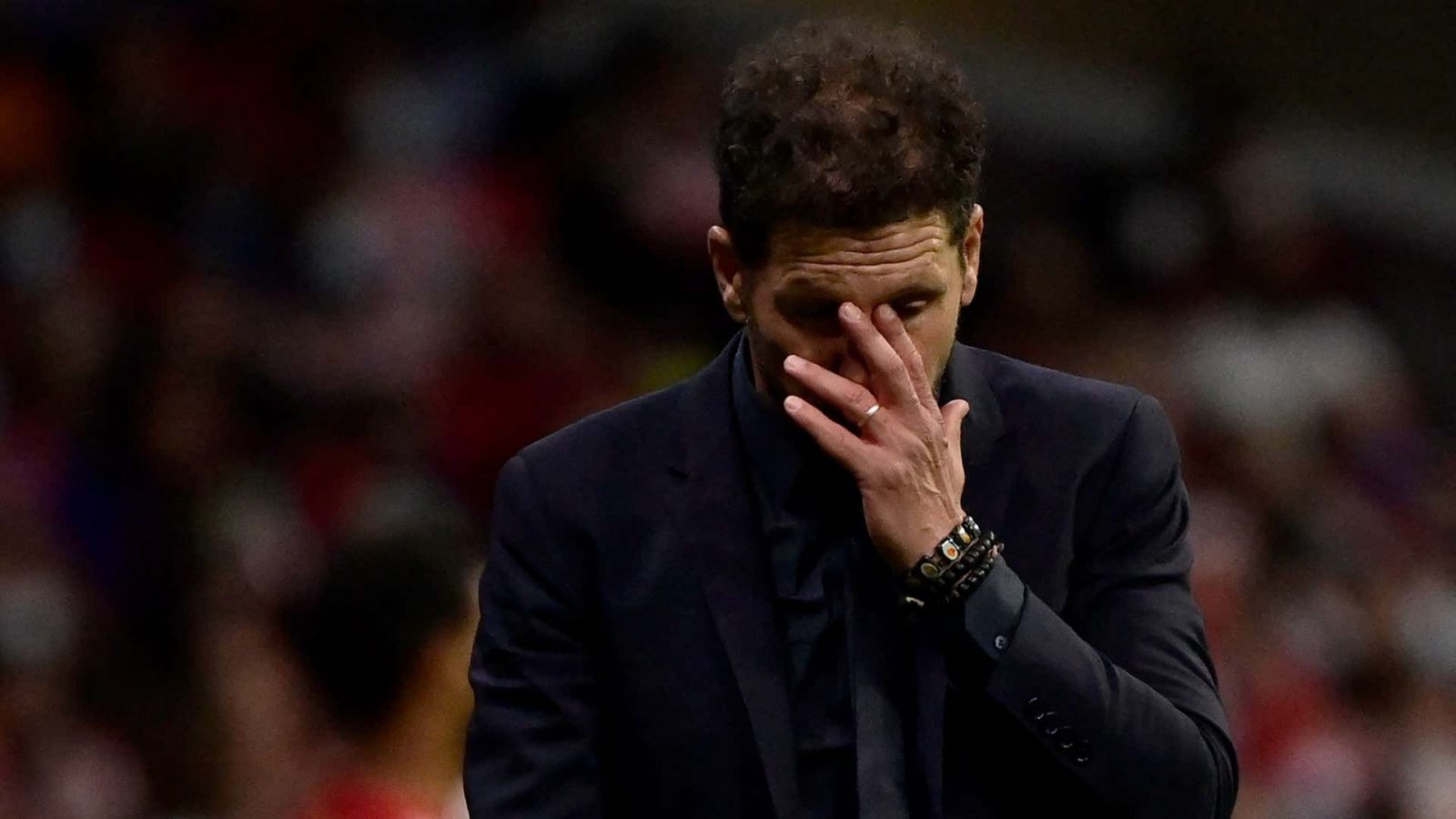 Simeone từ chối bắt tay Jurgen Klopp