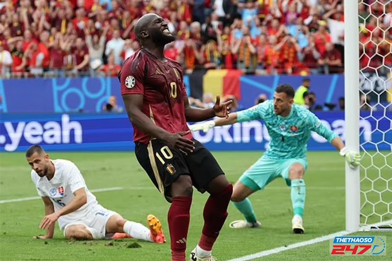 Lukaku đã có tới 4 cơ hội sút tung lưới Slovakia