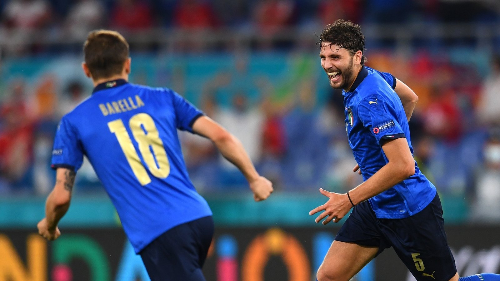 mezzala Locatelli Barella mezzala Locatelli Barella