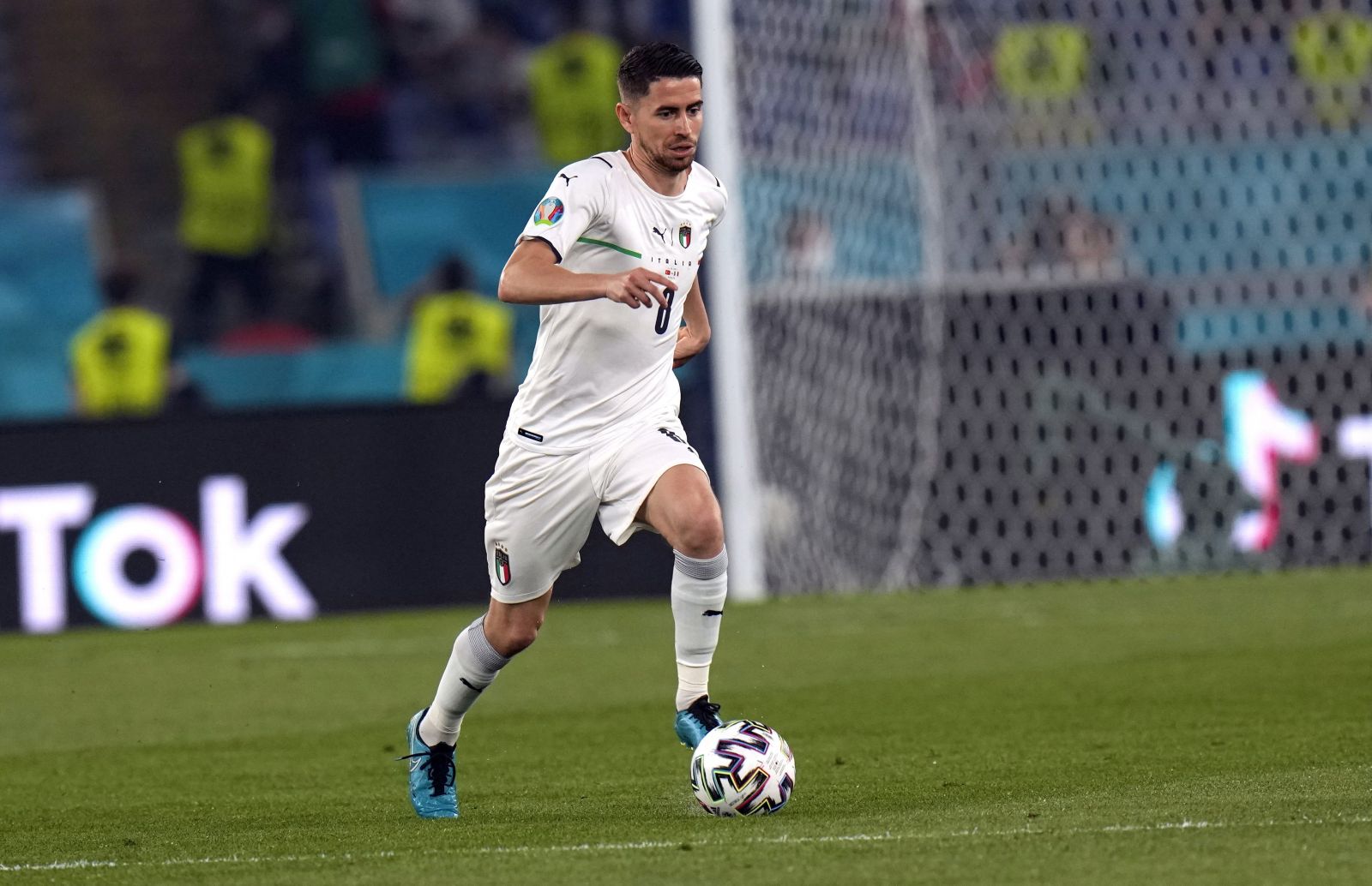 Jorginho đang khá thoải mái ở 3 trận đấu vừa rồi Jorginho đang khá thoải mái ở 3 trận đấu vừa rồi
