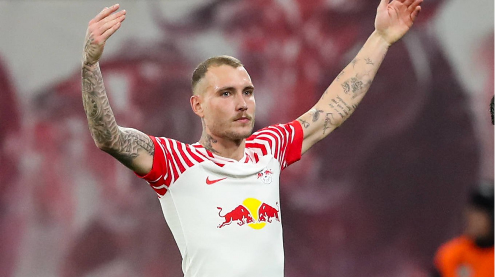 Bayern Munich Đối Mặt Với Sự Ra Đi Của Davies, Chuẩn Bị Phương Án Thay Thế