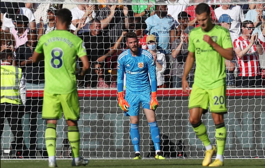 De Gea mắc sai lầm trực tiếp dẫn đến bàn thua đầu tiên của Quỷ Đỏ