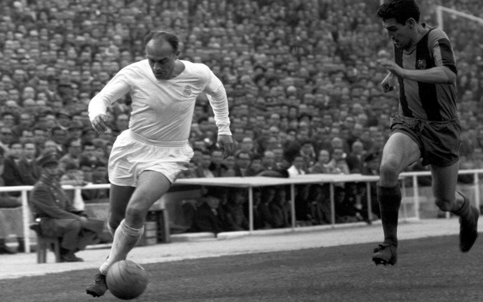 Di Stefano - Mũi tên bạc thành Madrid Di Stefano - Mũi tên bạc thành Madrid
