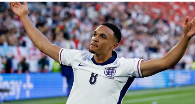 Một ngã ba đường Trent Alexander-Arnold phải lựa chọn giữa Liverpool và Real Madrid