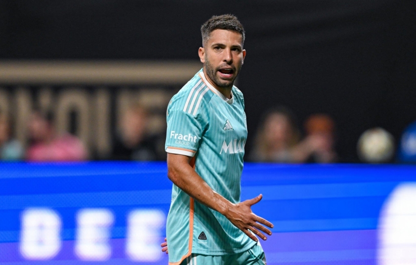 Chiến dịch tái thiết của Inter Miami Củng cố đội hình hướng tới vinh quang năm 2025 với Lionel Messi vẫn giữ vai trò trung tâm