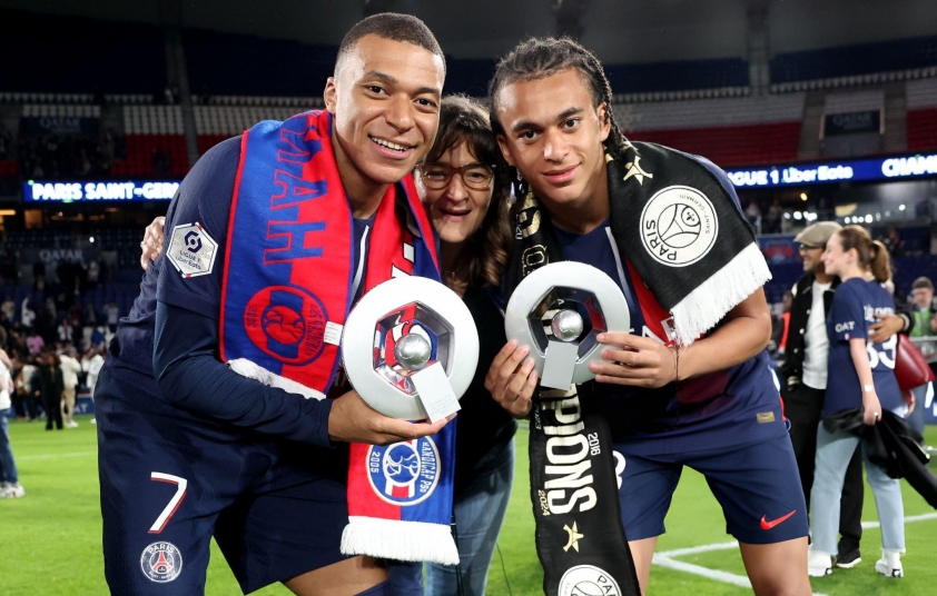 Anh Em Nhà Mbappe Tình Cảm Gia Đình Và Giấc Mơ Đối Đầu Mờ Xóa