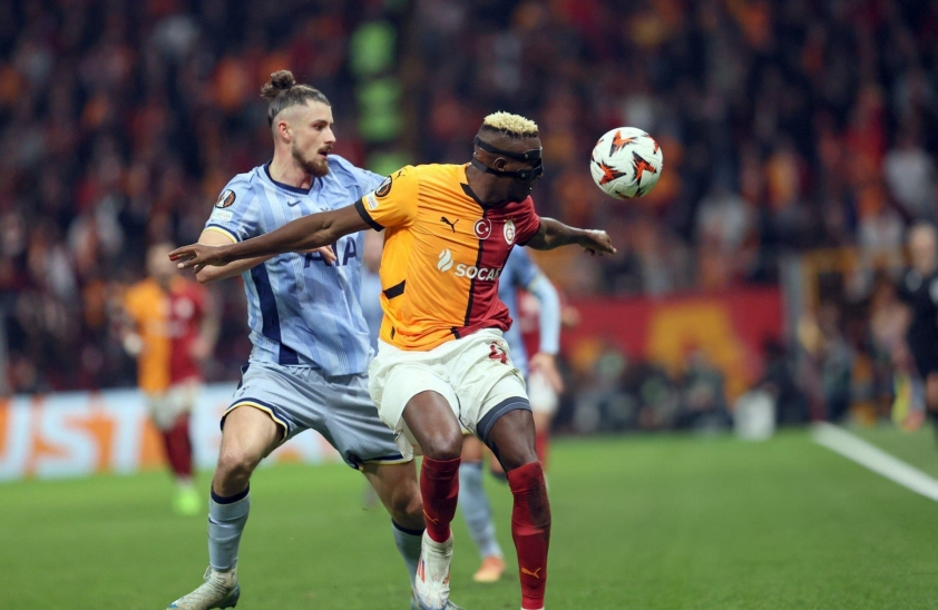 Tottenham trả giá đắt cho màn trình diễn tệ hại ở hiệp một trước Galatasaray