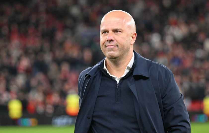 Arne Slot ngợi ca Pep Guardiola 